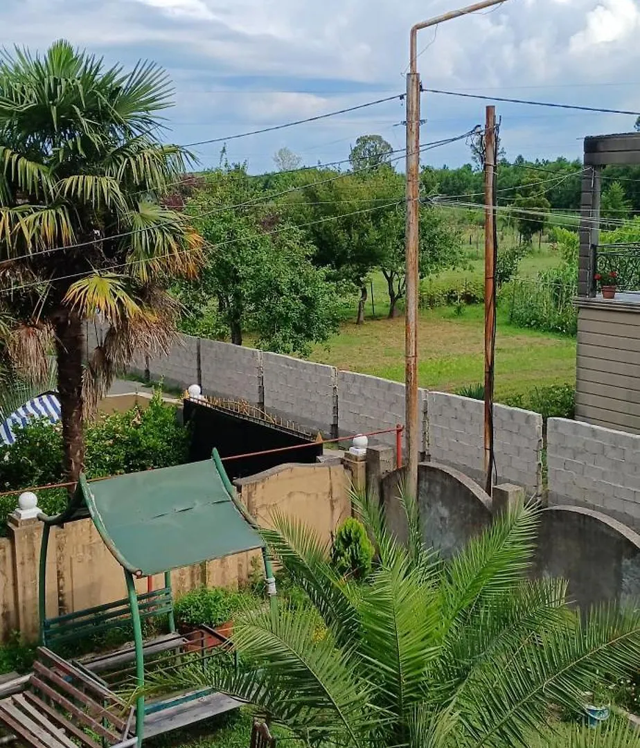 The Best Guest House-Gaioz Gonio